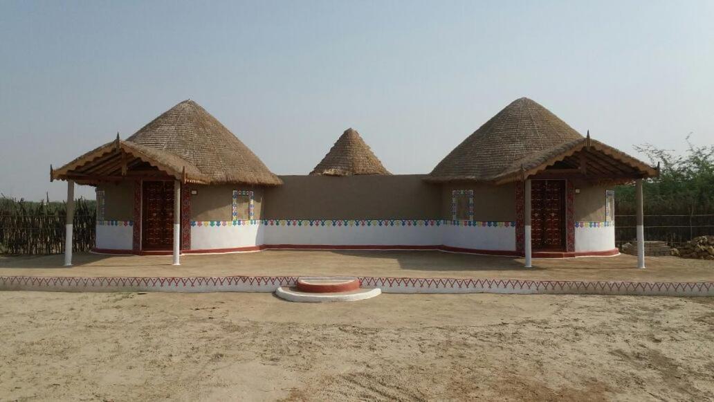Banni Village Resort - Rann Of Kutch Bherandiala Exterior photo