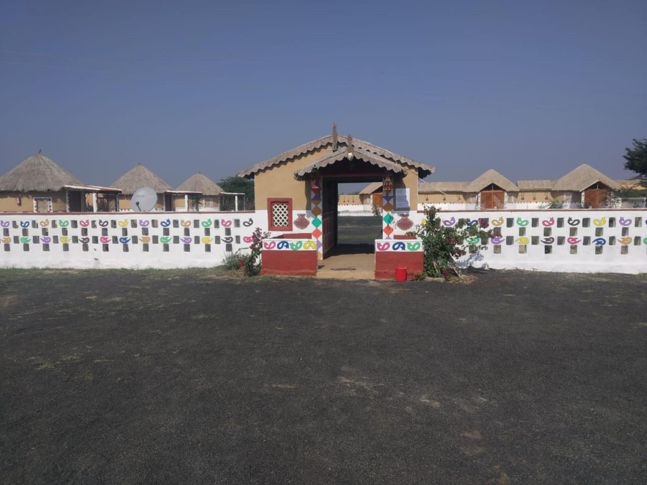 Banni Village Resort - Rann Of Kutch Bherandiala Exterior photo