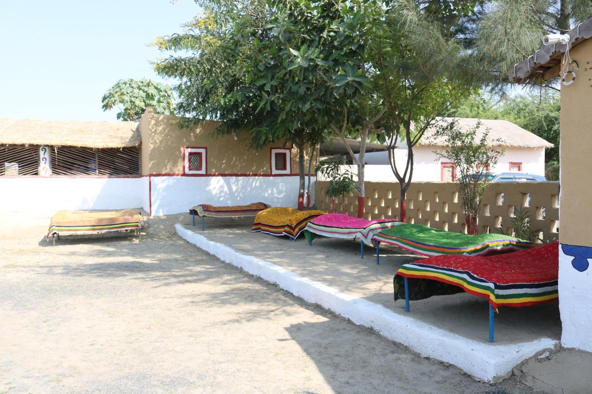 Banni Village Resort - Rann Of Kutch Bherandiala Exterior photo