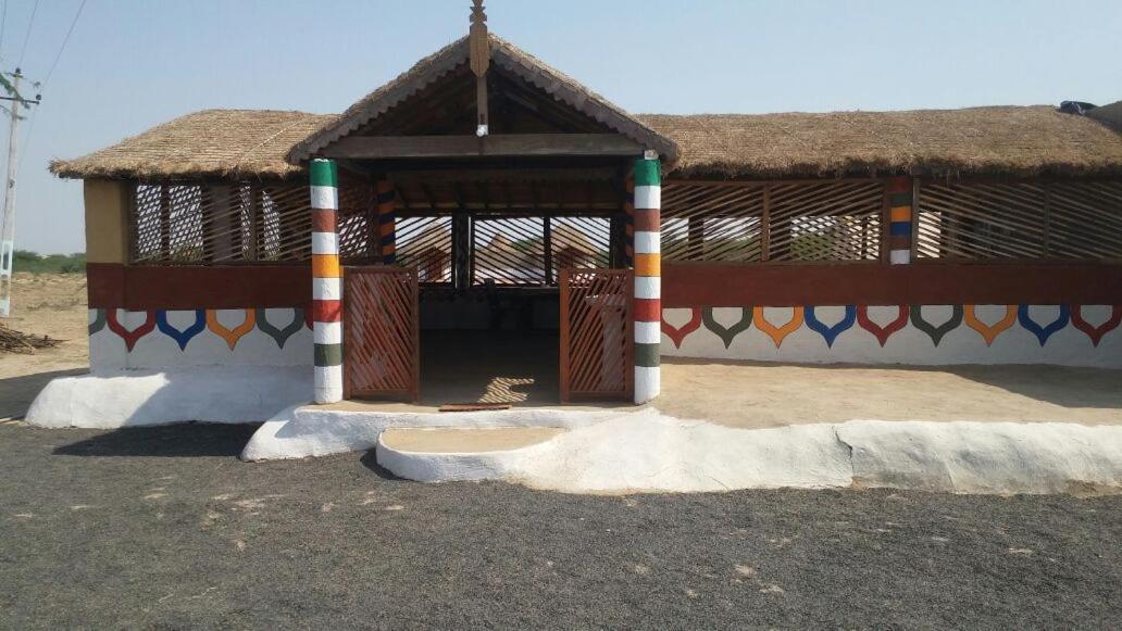 Banni Village Resort - Rann Of Kutch Bherandiala Exterior photo